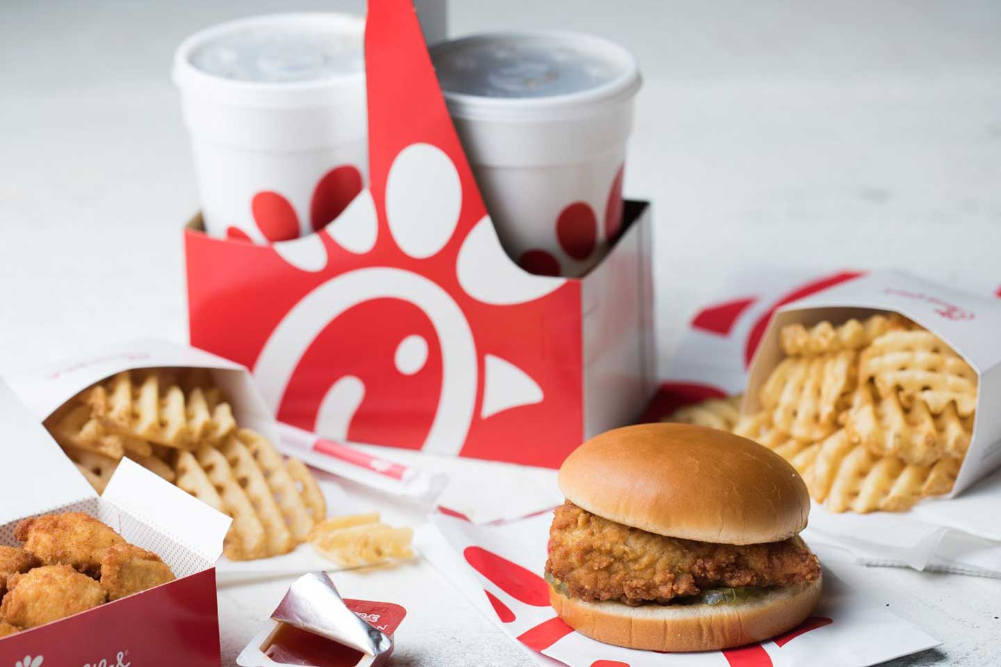 アメリカで安くて美味しいファーストフードを食べるならChick-fil-A（チックフィレ）！